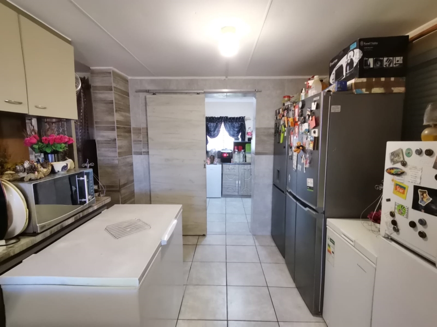 4 Bedroom Property for Sale in Dana Bay Western Cape